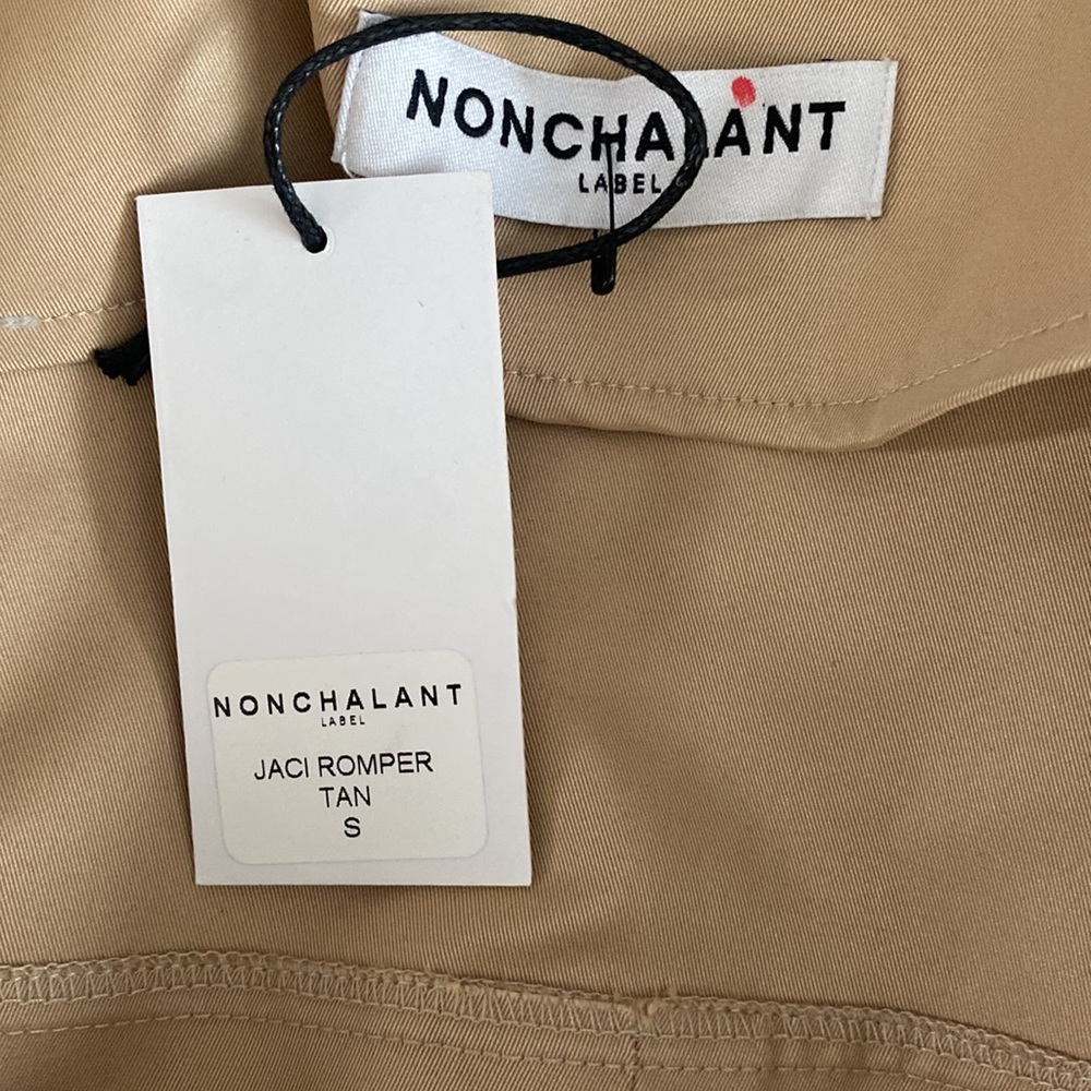 61. NEW! NONchalant Revolve Tan Jaci Romper Zip Up Satin Jumpsuit size Small - Picture 7 of 9